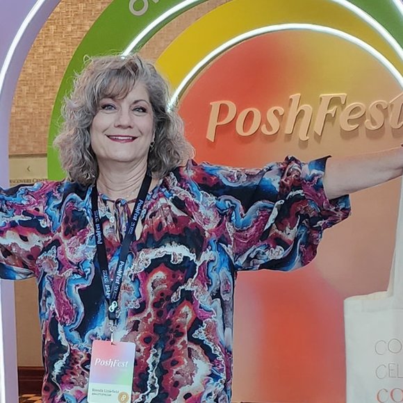 Meet your Posher, Brenda - Picture 2 of 4